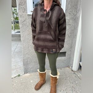 No Bad Days Pull Over/Poncho, Size Small, Brown